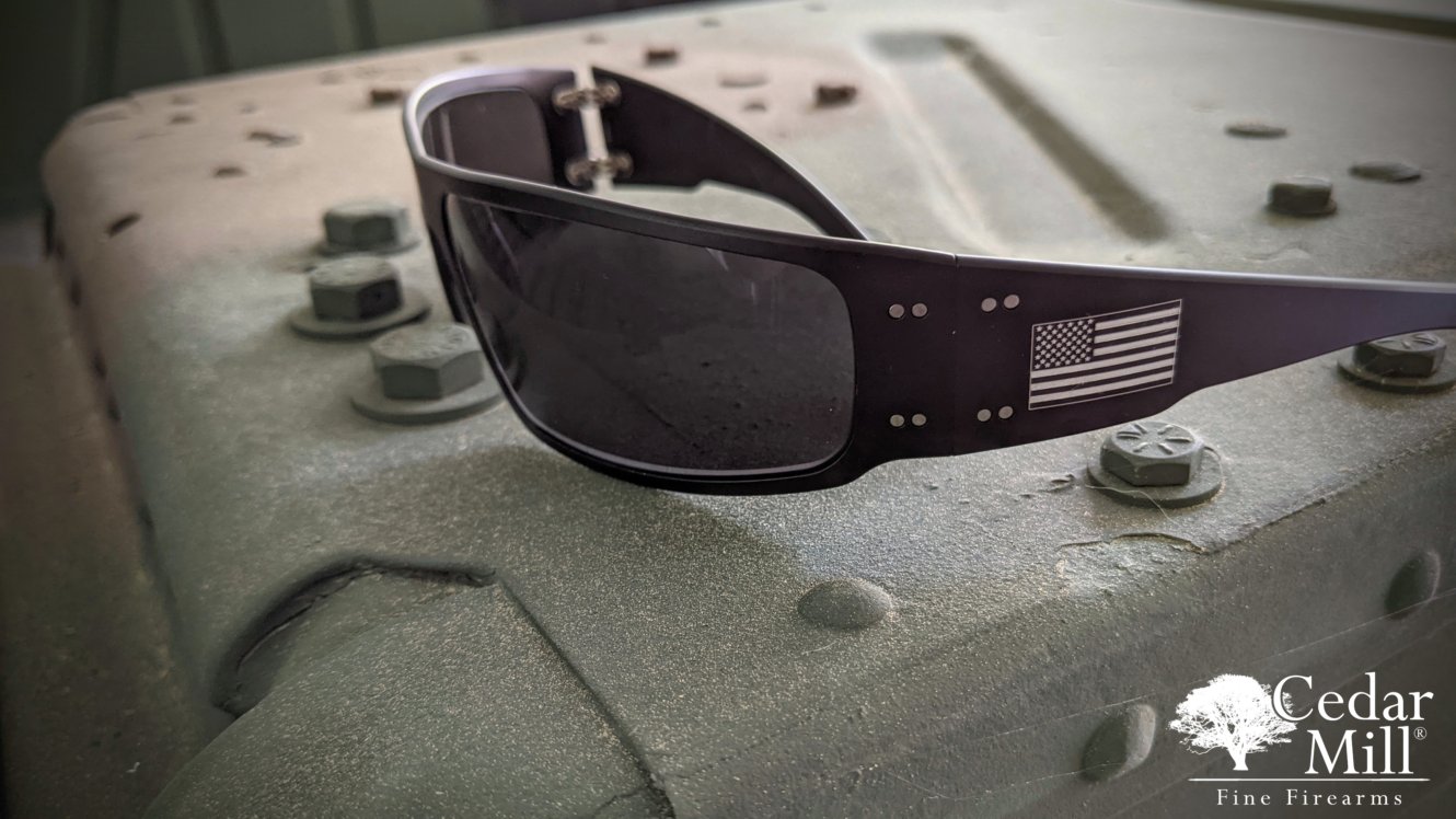 Review of the Patriotic Gatorz Magnum - Black Frame with American Flag Smoked Polarized lensUSA Flag