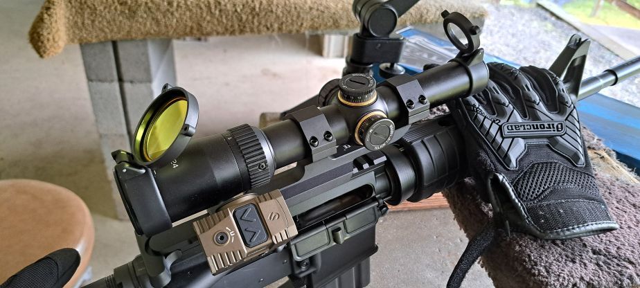riflescope-mounted-with-pb3.jpg riflescope-mounted-with-pb3.jpg